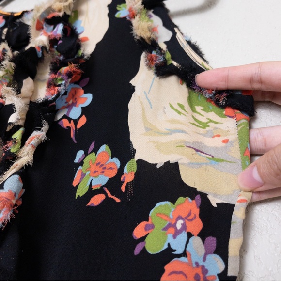Tory Burch Silk Floral Ruffle Blouse S Black Frayed Edge Button Up Sleeveless - Picture 7 of 12